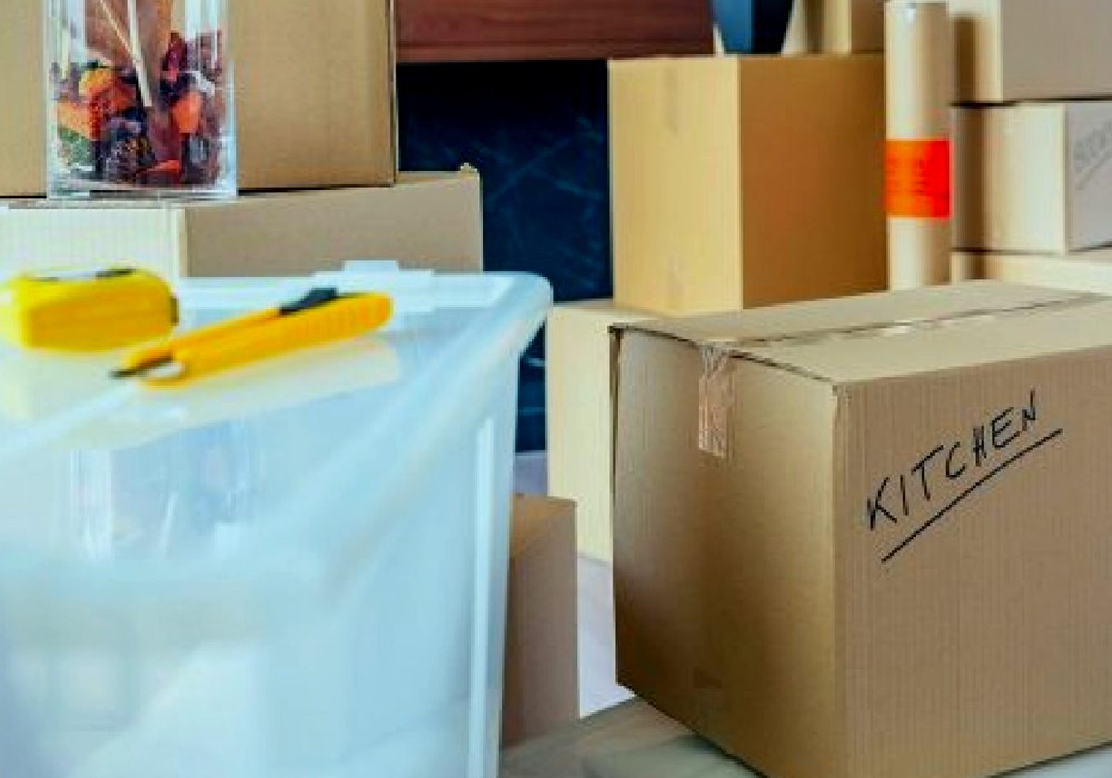 White-glove packing & crating in North Hollywood